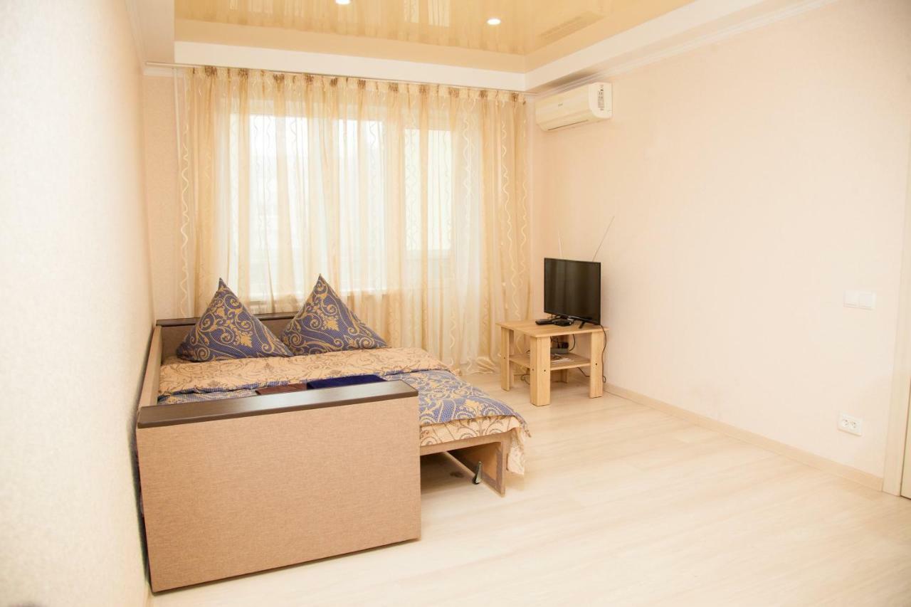 Semi-Luxury Apartment On Zaporozhskaya 9 Zaporizhia Eksteriør bilde