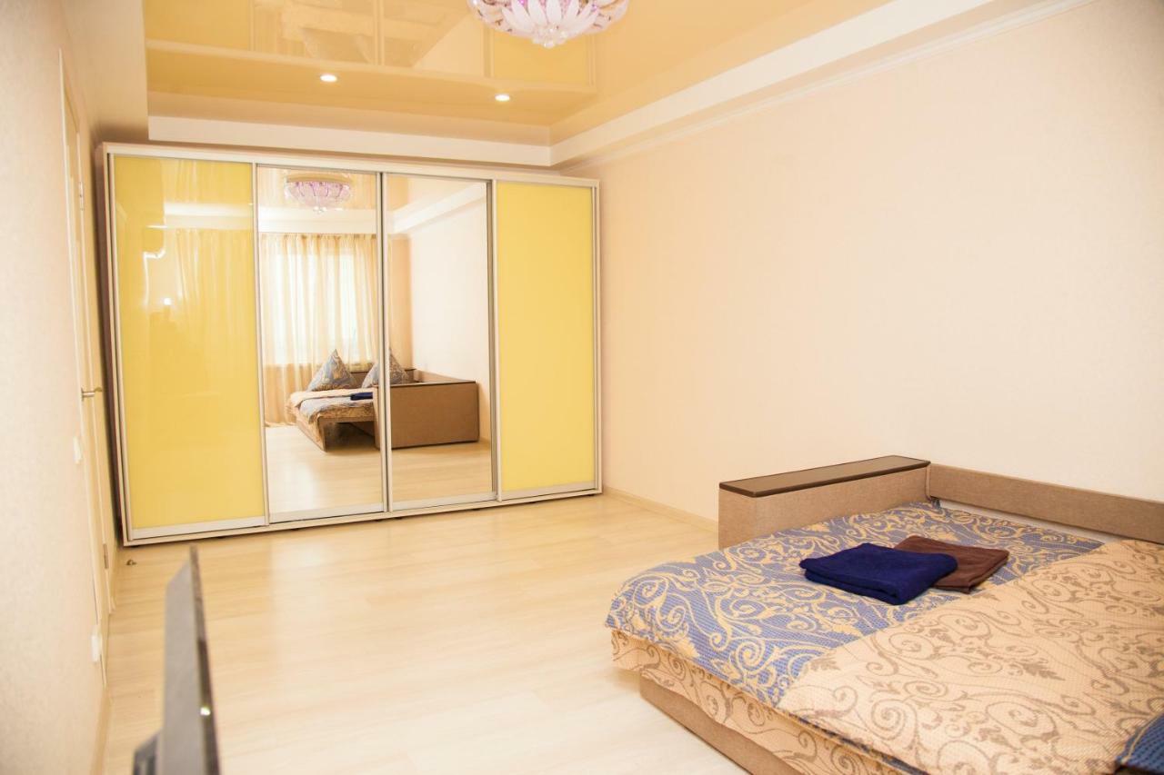 Semi-Luxury Apartment On Zaporozhskaya 9 Zaporizhia Eksteriør bilde